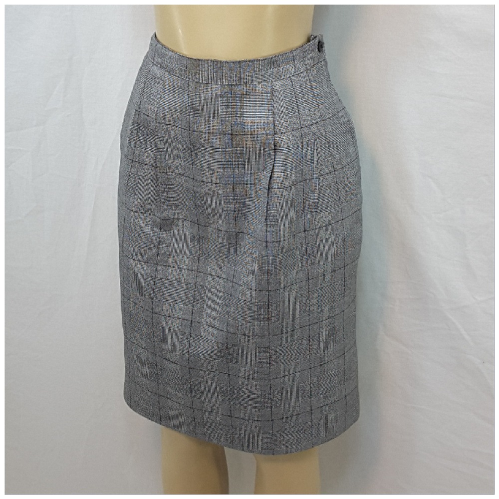 NEW YORK & CO, POCKETS Checkered Skirt, size 11 - Picture 2 of 8